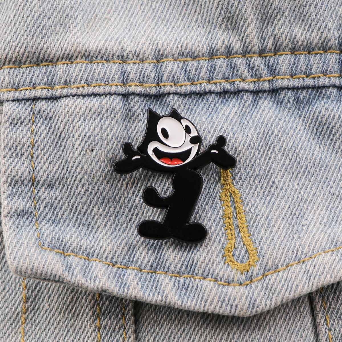 Cute Cartoon Animal Enamel Pin - Men Accessories Jewelry บทวิจารณ์และราคา