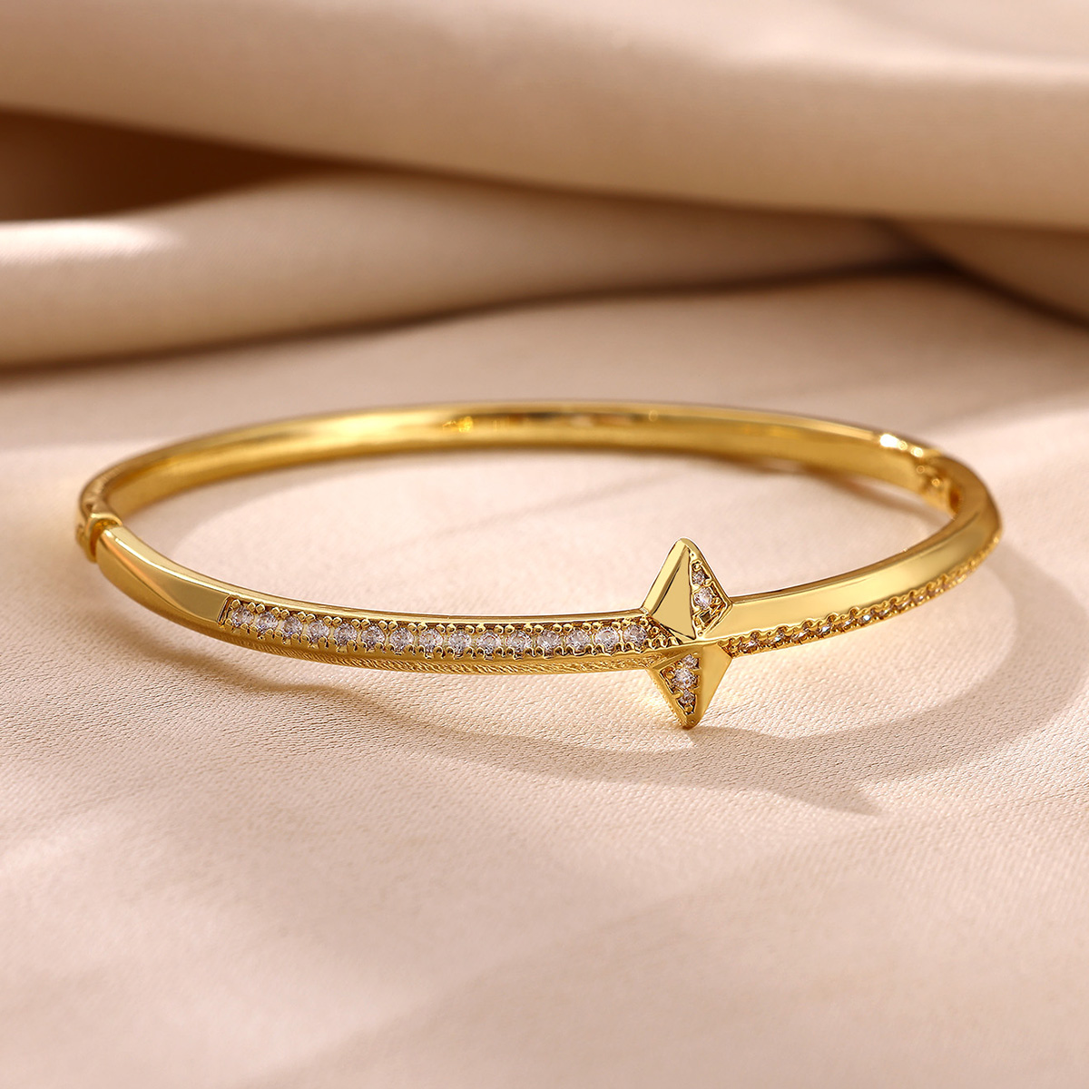 Crystal Star Bangle For Women  - Men'S Accessories Best บทวิจารณ์และราคา